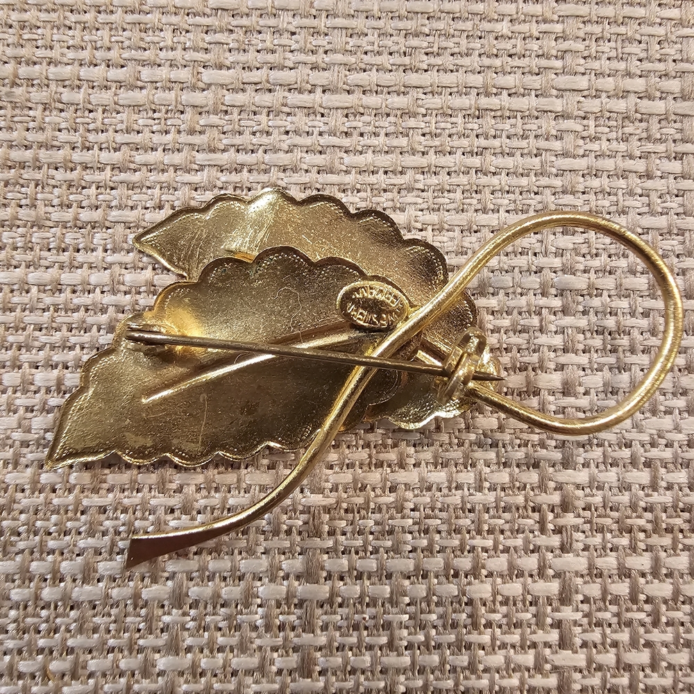 Vtg Mid Century West Germany goldtone leaf brooch with Aurora Borealis Stones - Picture 3 of 9
